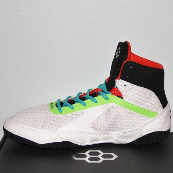 Athletic_Shoes